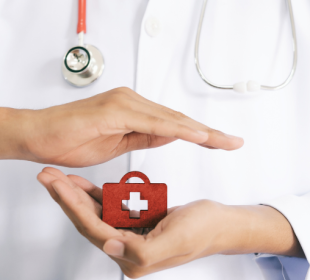 Gustavo Luíz Guilherme Pinto explica que a medicina integrativa une práticas convencionais e complementares, conquistando cada vez mais espaço na saúde.