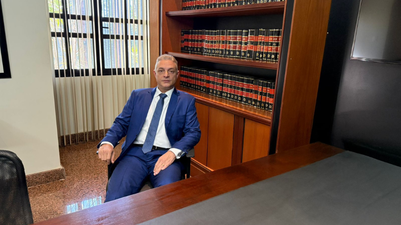 Leonardo Manzan apresenta estratégias jurídicas eficazes para a defesa em autuações fiscais de alta complexidade.