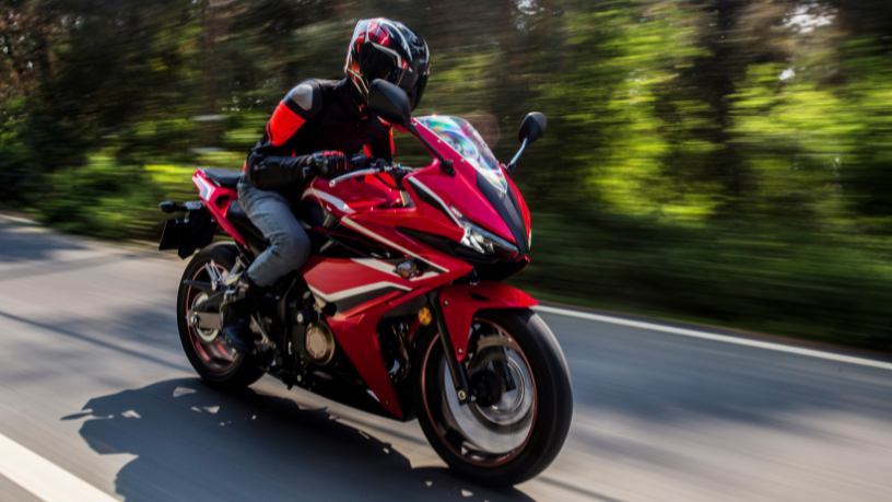 Para Teciomar Ábila, o avanço das motos elétricas comprova que sustentabilidade e tecnologia estão moldando um novo futuro para o transporte sobre duas rodas.
