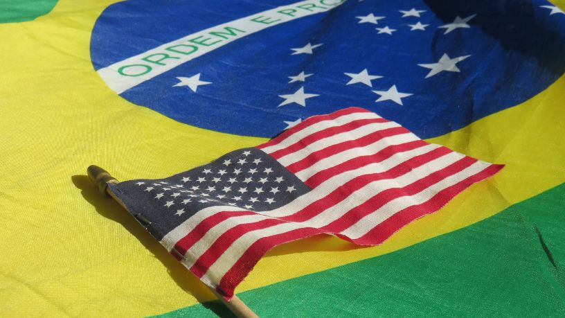 Impacto de declarações internacionais nas eleições brasileiras e críticas a Lula