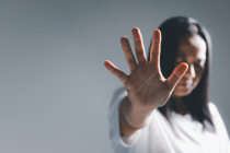 Banco Nacional contra a violência à mulher: o que a nova lei pode mudar no Brasil