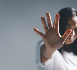 Banco Nacional contra a violência à mulher: o que a nova lei pode mudar no Brasil